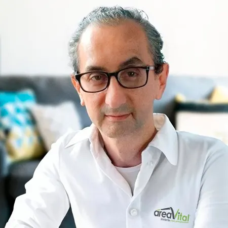 John Duque Gerente Comercial AVI