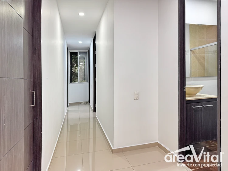 Corredor interno del apartamento en venta en Castropol El Poblado